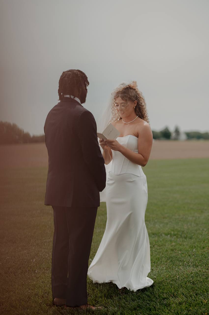 Wedding ceremony moments